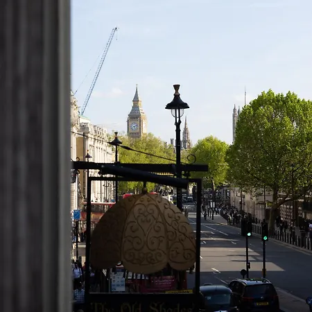 Bright And Cosy Home 100M From Trafalgar Square London Exterior photo