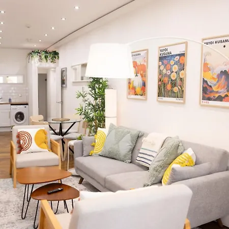 Bright And Cosy Home 100M From Trafalgar Square London Exterior photo