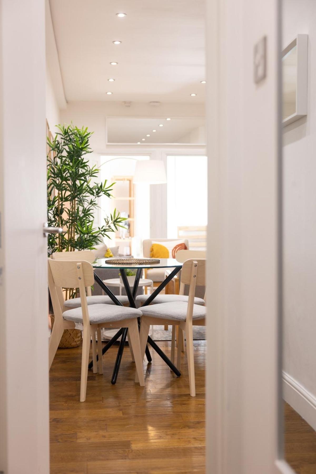 Bright And Cosy 100m From Trafalgar Square Londra